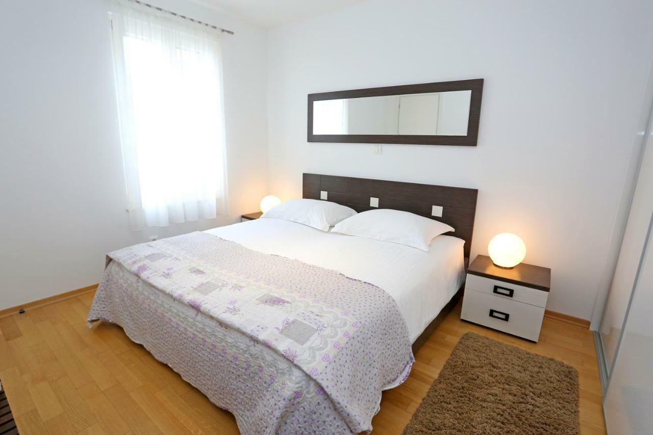 Luxury Apts Leone Split Centre Екстериор снимка