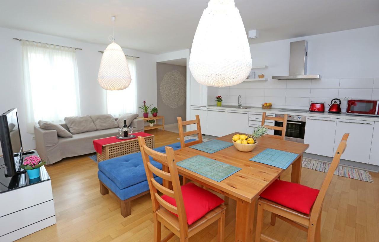 Luxury Apts Leone Split Centre Екстериор снимка