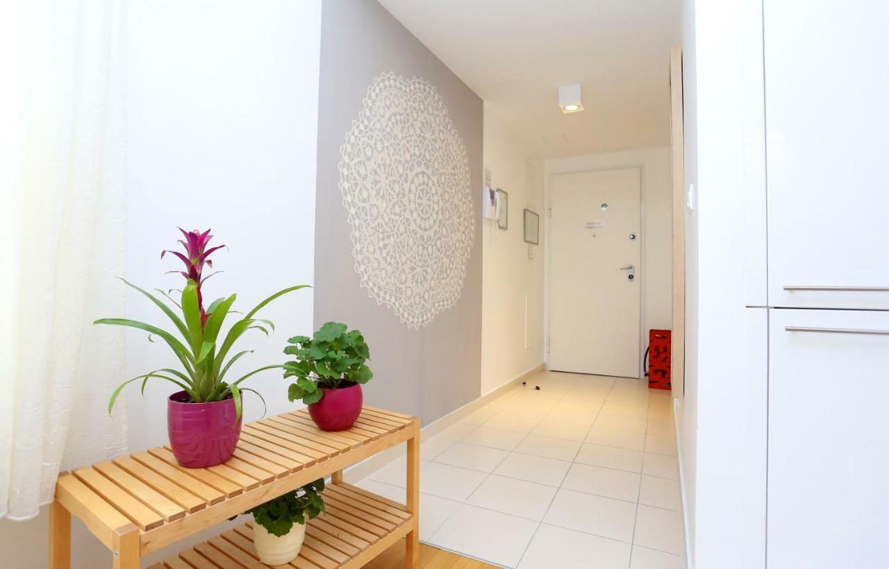 Luxury Apts Leone Split Centre Екстериор снимка