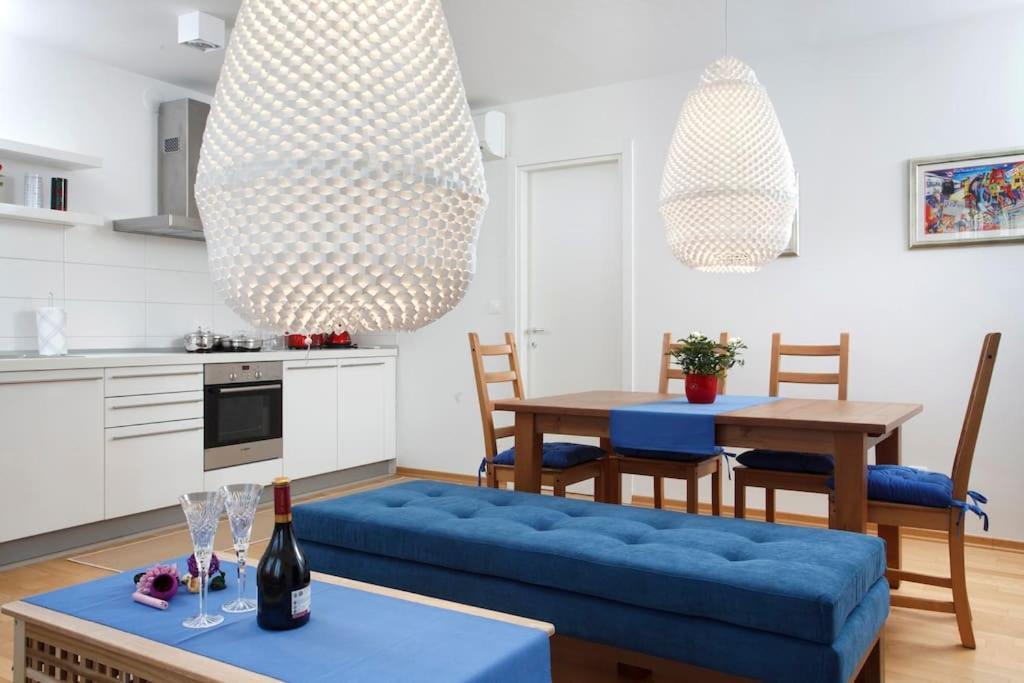Luxury Apts Leone Split Centre Екстериор снимка