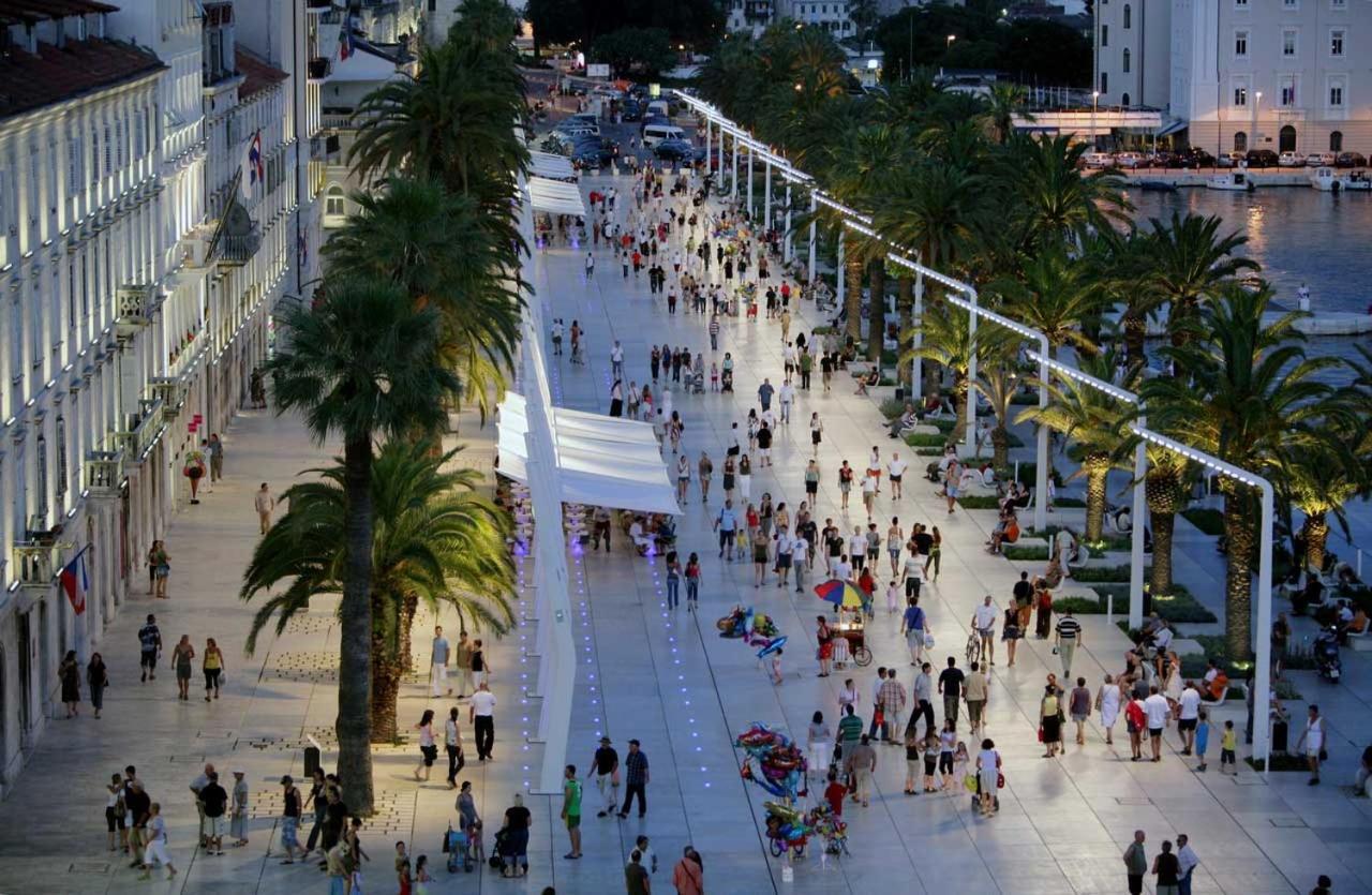 Luxury Apts Leone Split Centre Екстериор снимка
